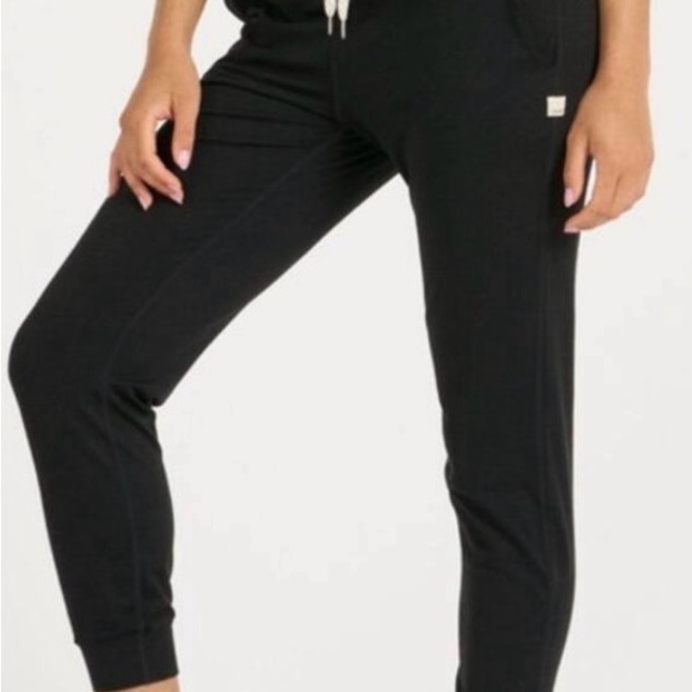 Black Vuori Joggers, size medium